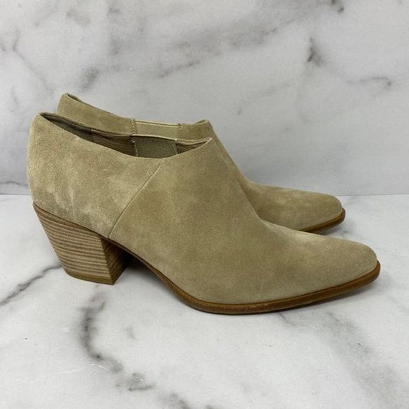 Vince Hamilton Booties in Coco Suede Size 8 - Picture 3 of 9
